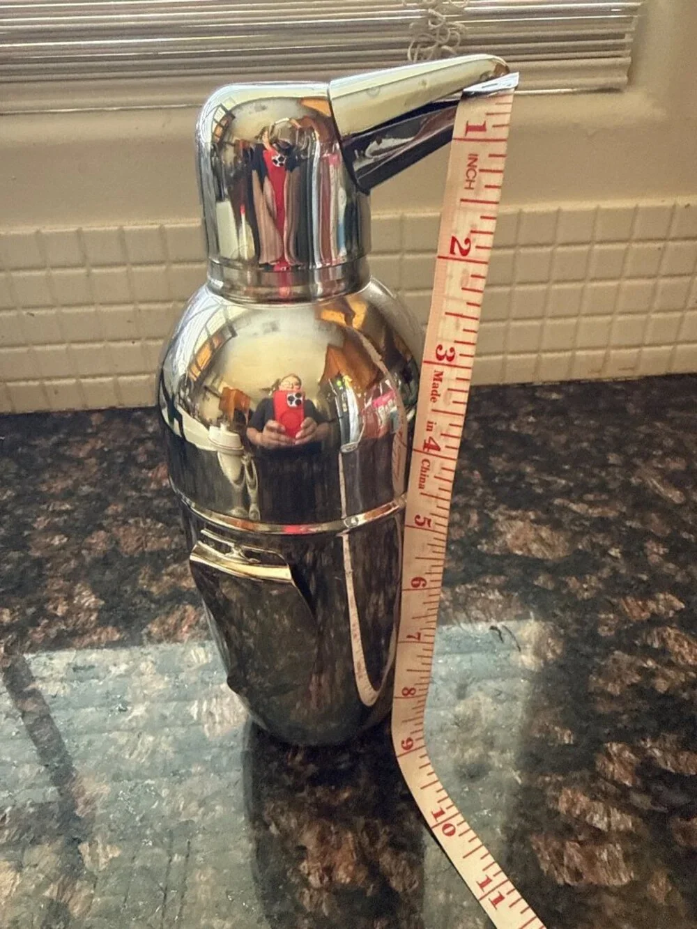 Penguin Stainless Steel Cocktail Martini Shaker With Built-In Strainer has vinta